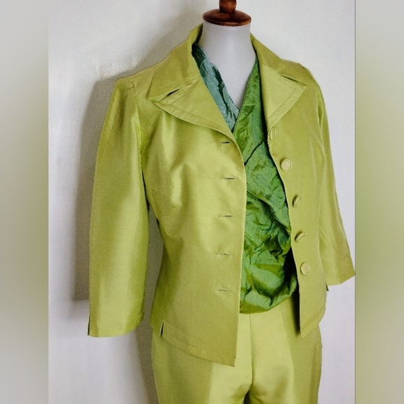 GORGEOUS IRIDESCENT SILK SCARF - Picture 6 of 10